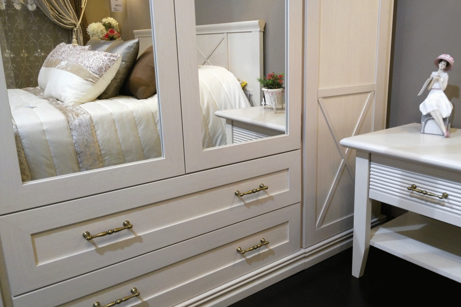 "Спальни" - изображение №6 на www.angstrem-mebel.ru